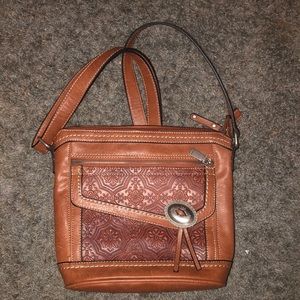 Born Concept cross body bag.